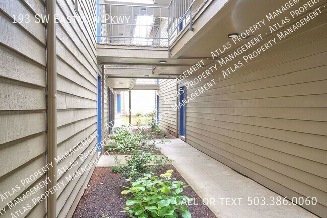 Building Photo - *LIMITED TIME ONLY!* 2-Months Rent concess...