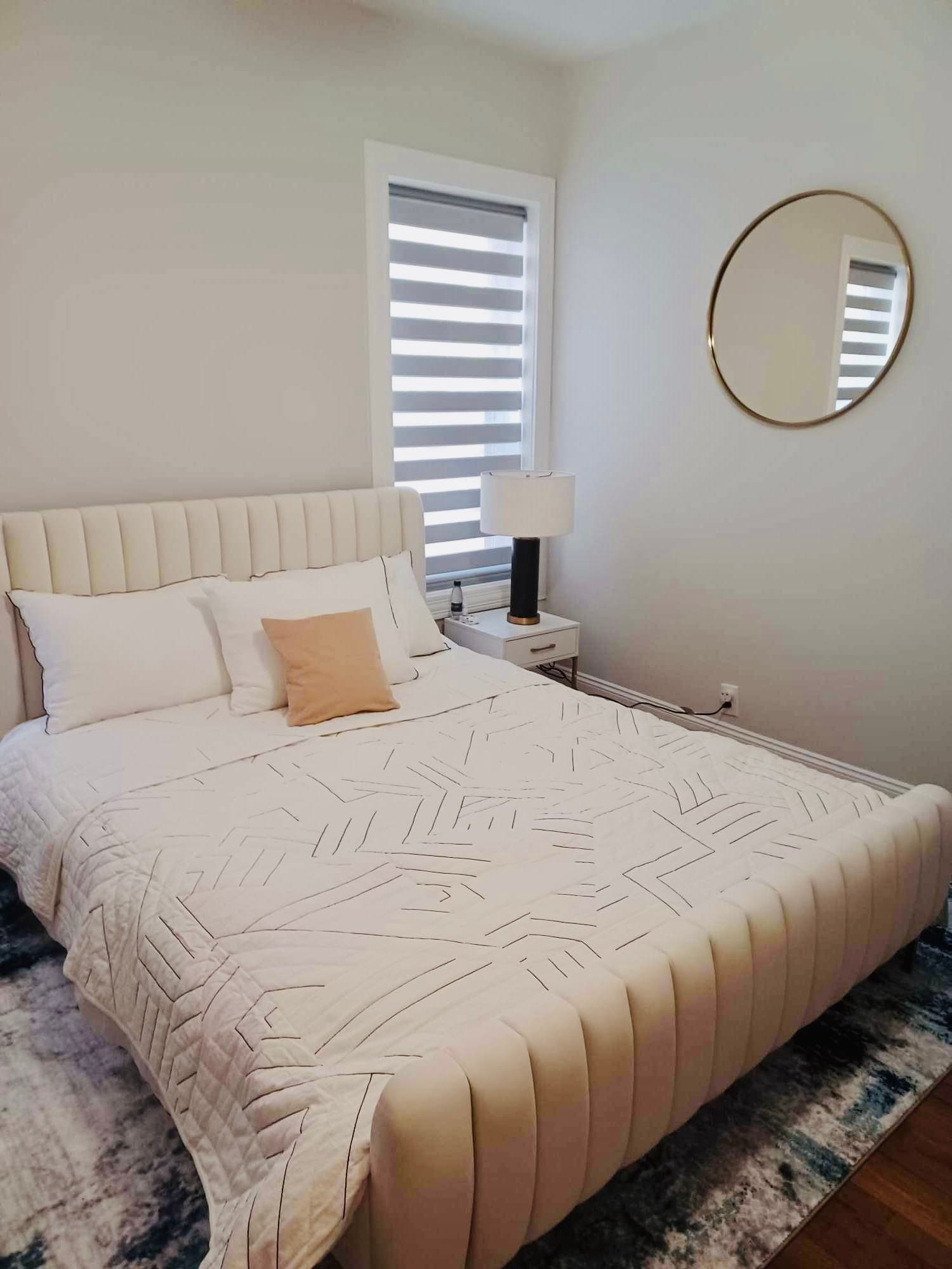 Building Photo - 5811 N Winthrop Ave