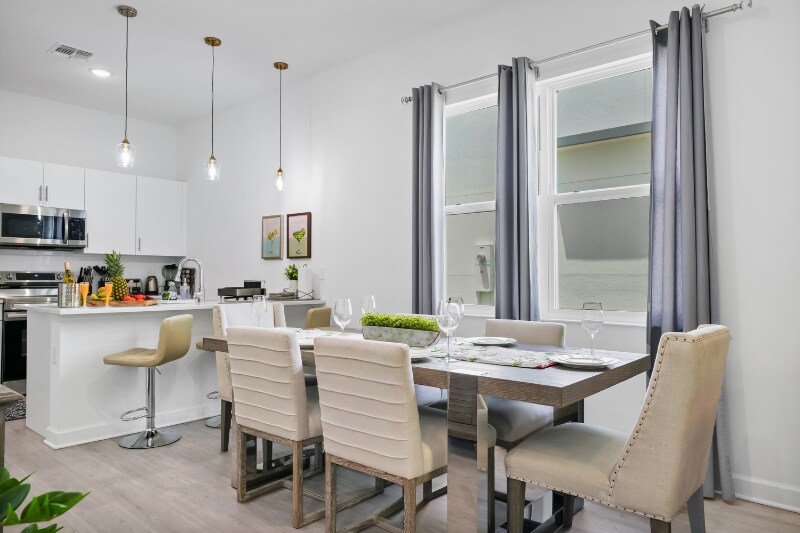 Building Photo - 312 Famagusta Dr