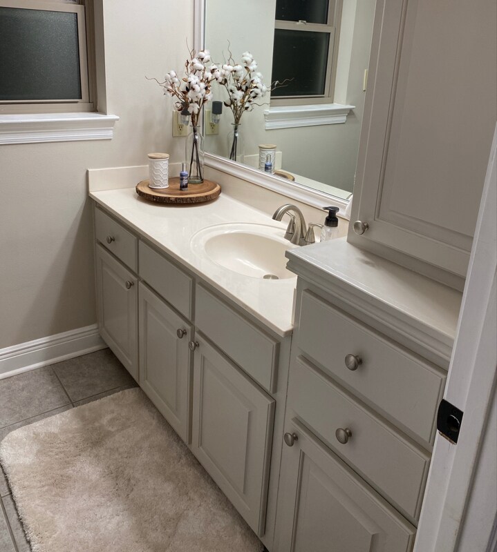 Building Photo - 16027 Belle Brittany Ave