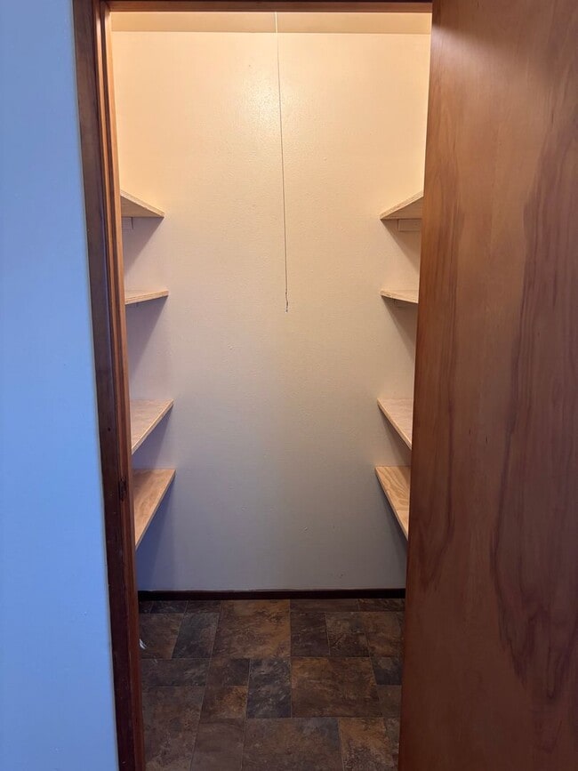 Building Photo - Water & Sewer Paid- 3 Bedroom 1 Bath Duplex