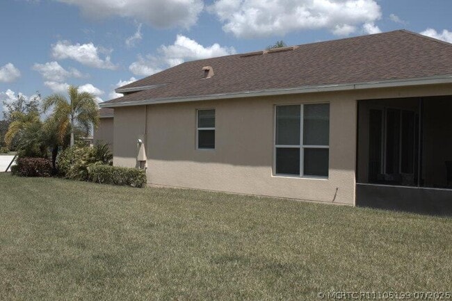 Building Photo - 10298 SW Silverberry Ct