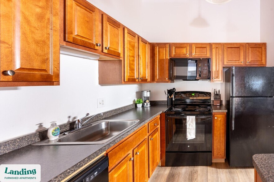 Building Photo - 45 Willow St