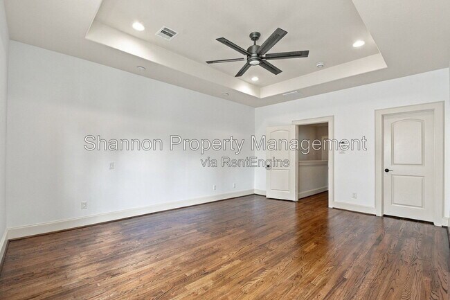 Building Photo - 1108 Peveto St