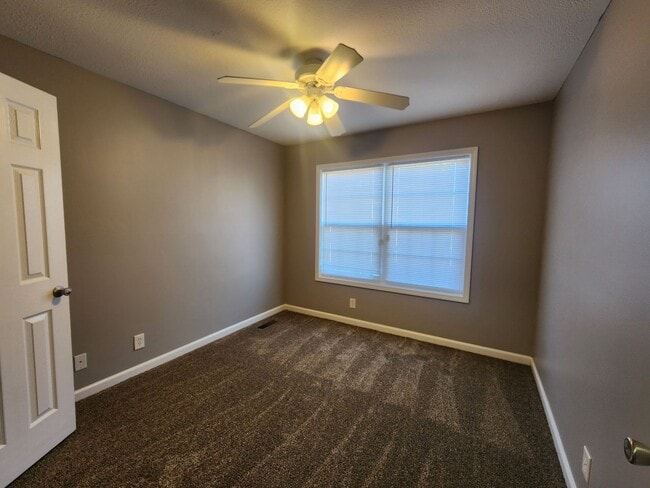 Building Photo - $250 OFF Move In Special! - 3 Bedroom 2.5 Bath + Bonus Room