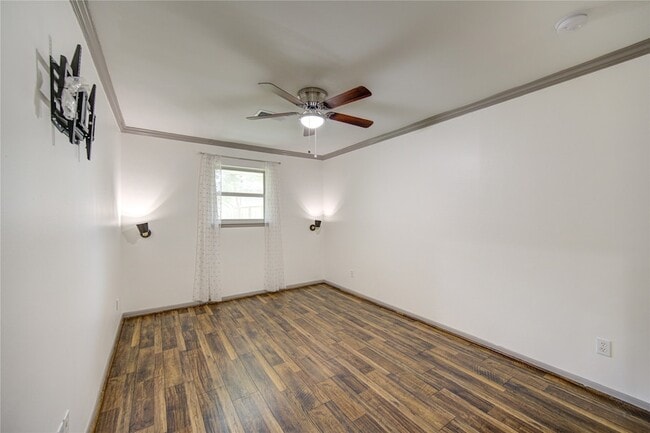 Building Photo - 1719 Bowline Rd