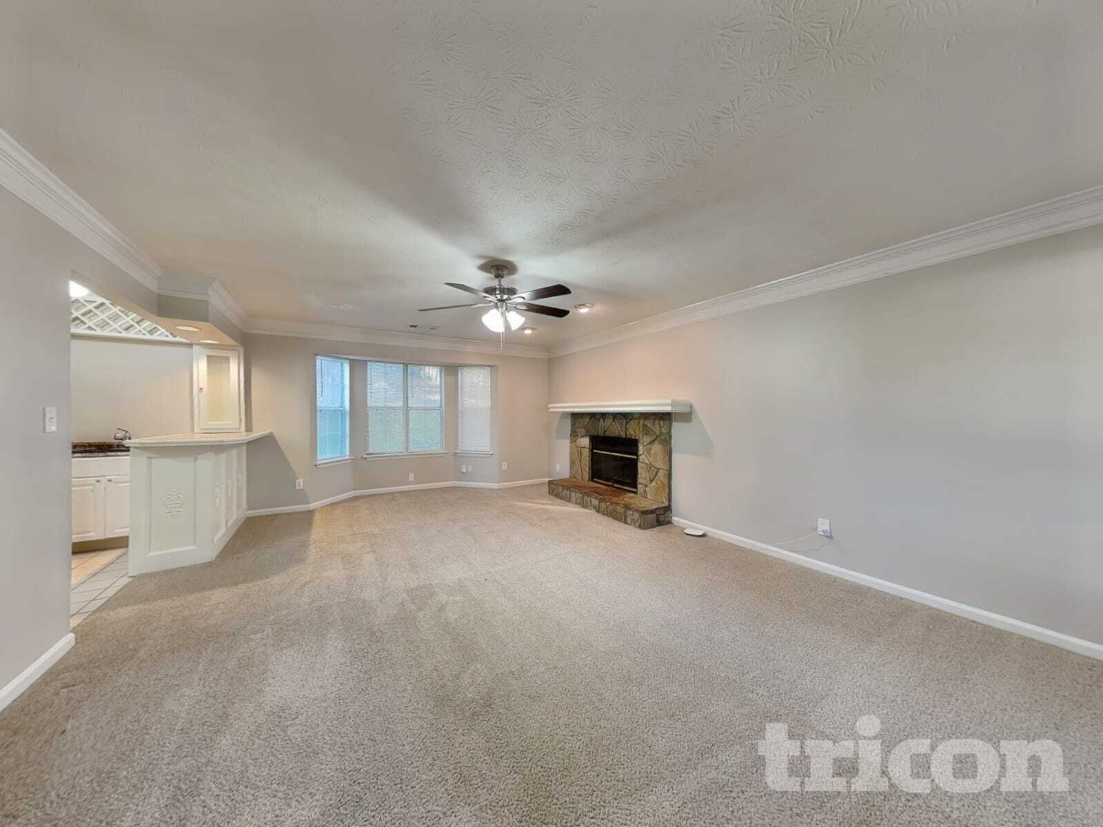 Building Photo - 5625 Longbow Dr