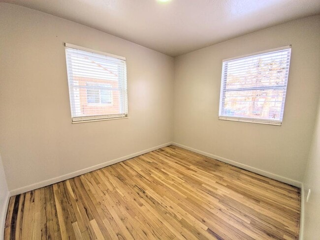 Building Photo - 3854 Jefferson Ave