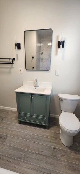 Bathroom - 425 Fountain St