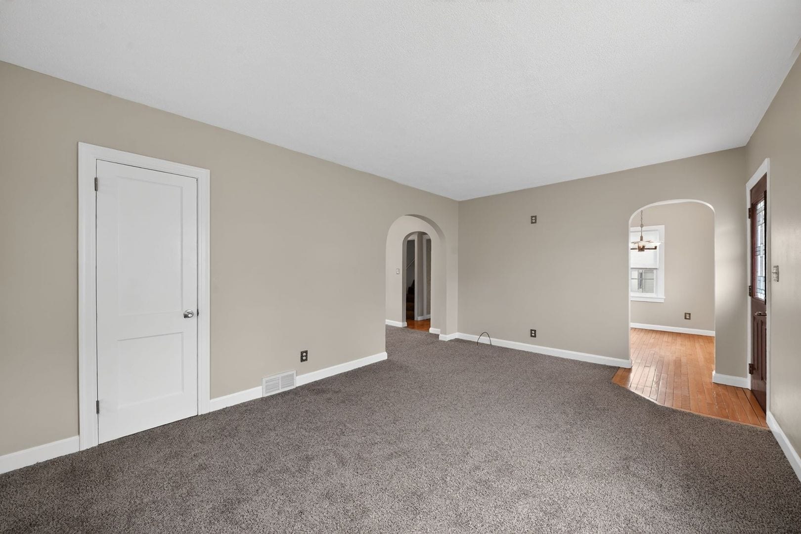 Building Photo - 1133 Milford St NE