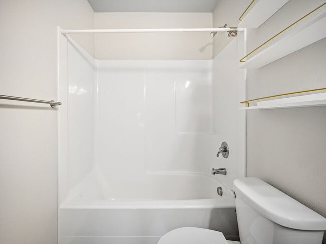 Building Photo - Charming North Spokane Home in a Quiet Neighborhood ? Limited-Time Move-In Special: Half Off Your...