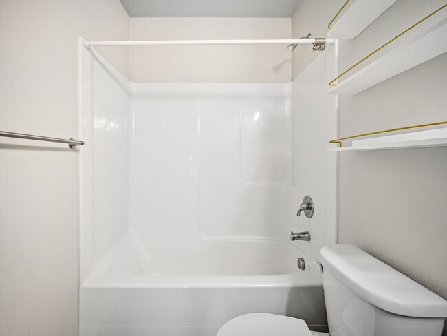 Building Photo - Charming North Spokane Home in a Quiet Neighborhood