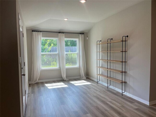 Building Photo - Charming 1-story home in South Austin!