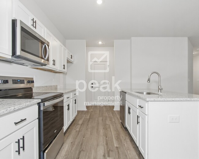 Building Photo - 5935 Spencer Terr.-