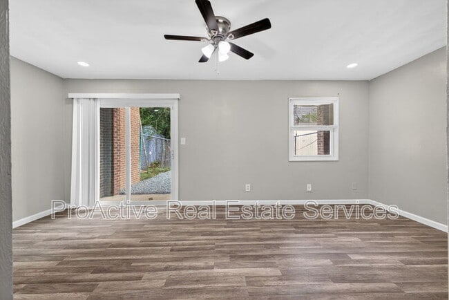 Building Photo - 6430 Faraday Ct