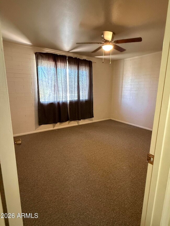 Building Photo - 12235 N Cherry Hills Dr W