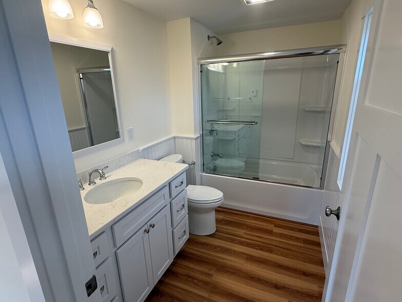 Building Photo - 14 Big Rock Ln