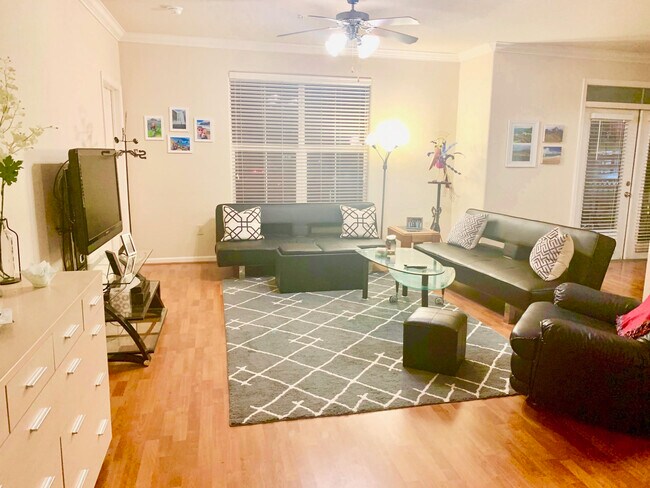 Building Photo - 1711 Old Spanish Trail