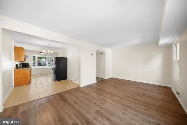 Building Photo - 14797 Tamarack Pl