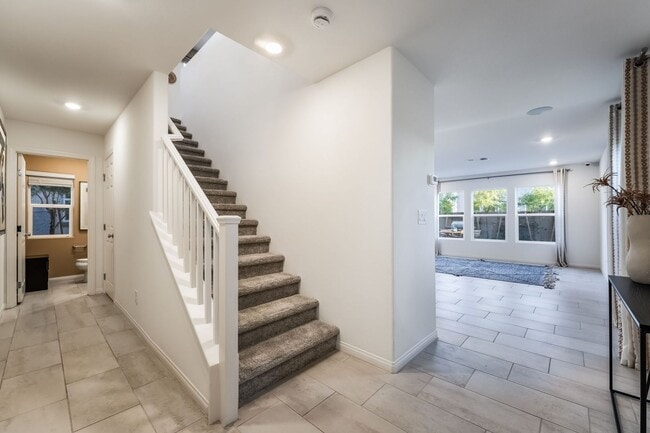 Building Photo - Be the first to live in this brand-new expansive two-story former model home!
