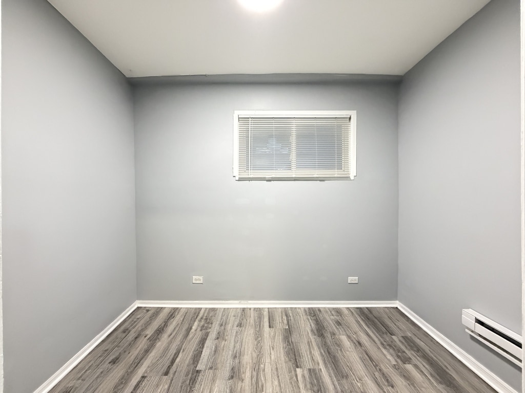 Building Photo - 3503 W Dickens Ave