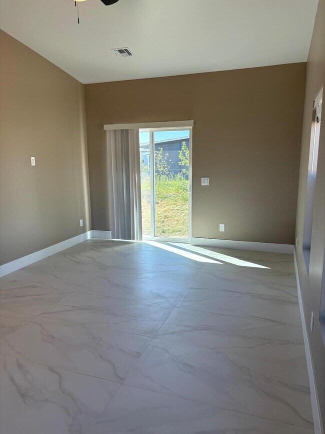 Building Photo - 1855 N Badger Ln