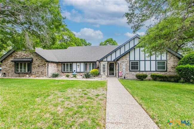 Building Photo - 3117 Kensington Ct