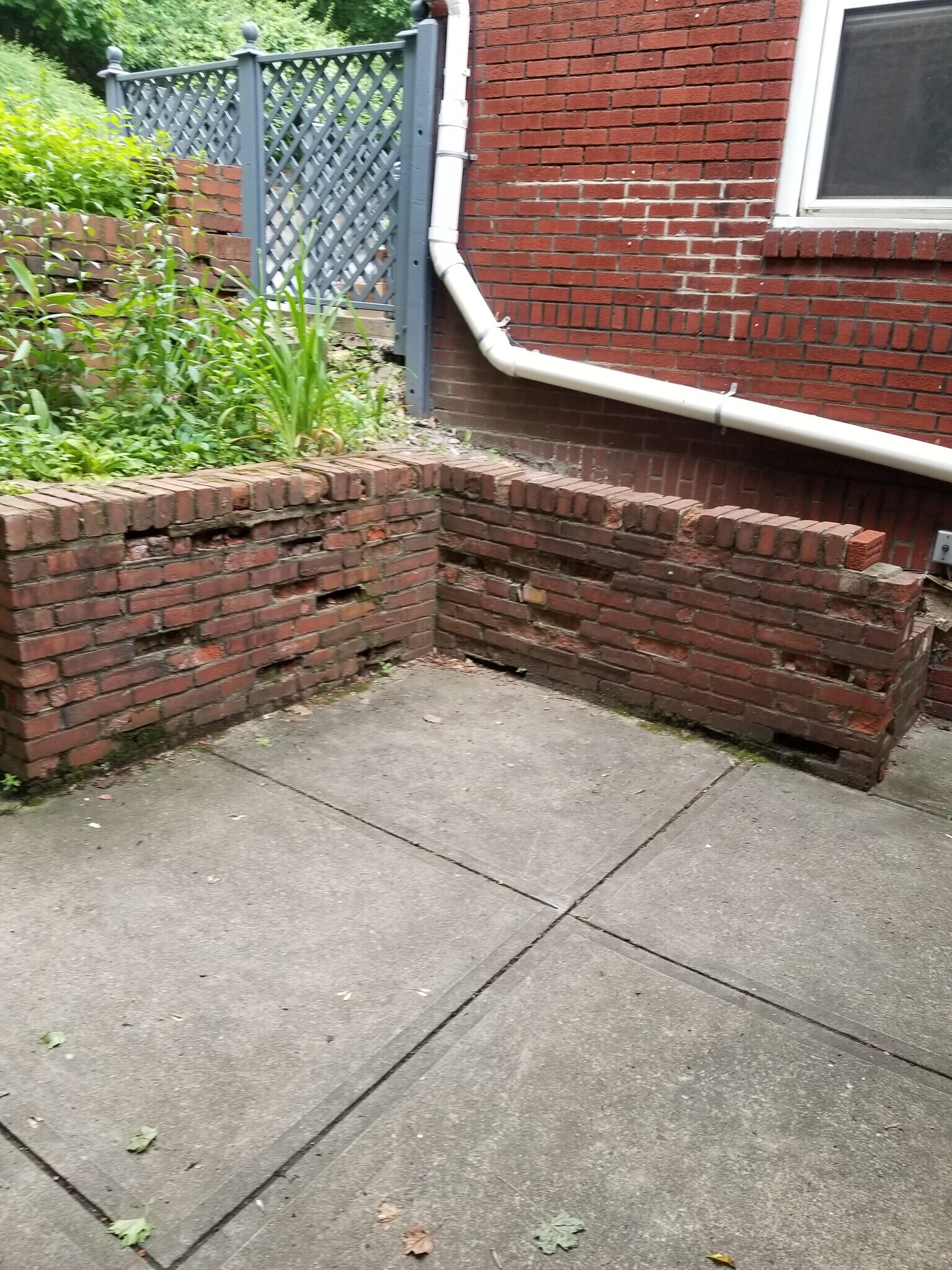 Building Photo - 5216 5th Ave