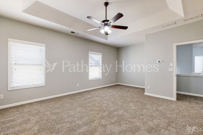 Building Photo - 3922 Lake Manor Way