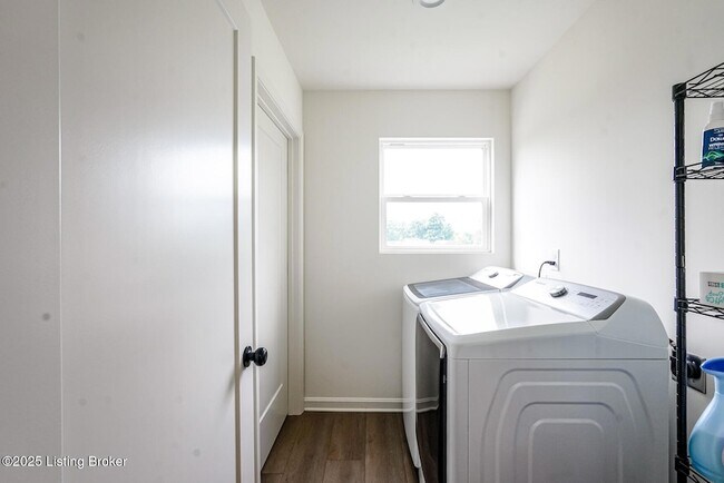 Building Photo - 7707 Cottage Cove Way