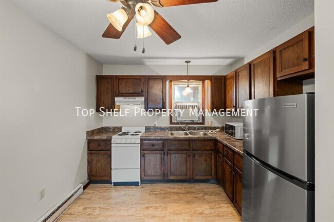 Building Photo - 625 D Ave