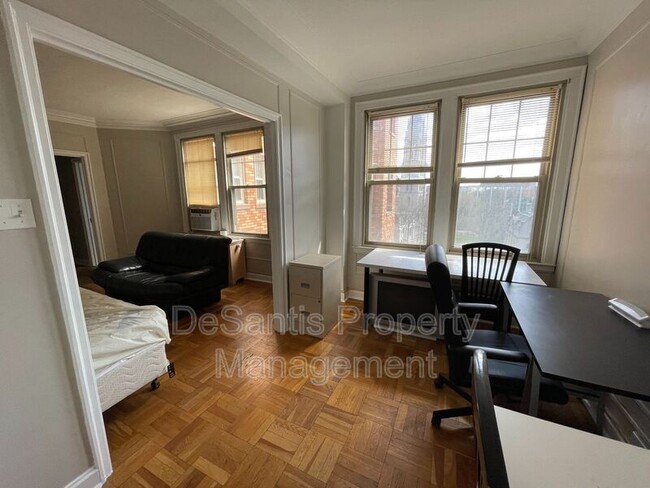 Building Photo - 144 North Dithridge Street