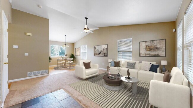 Building Photo - Spacious 3-Bed,2.5-Bath Home with Fenced Yard