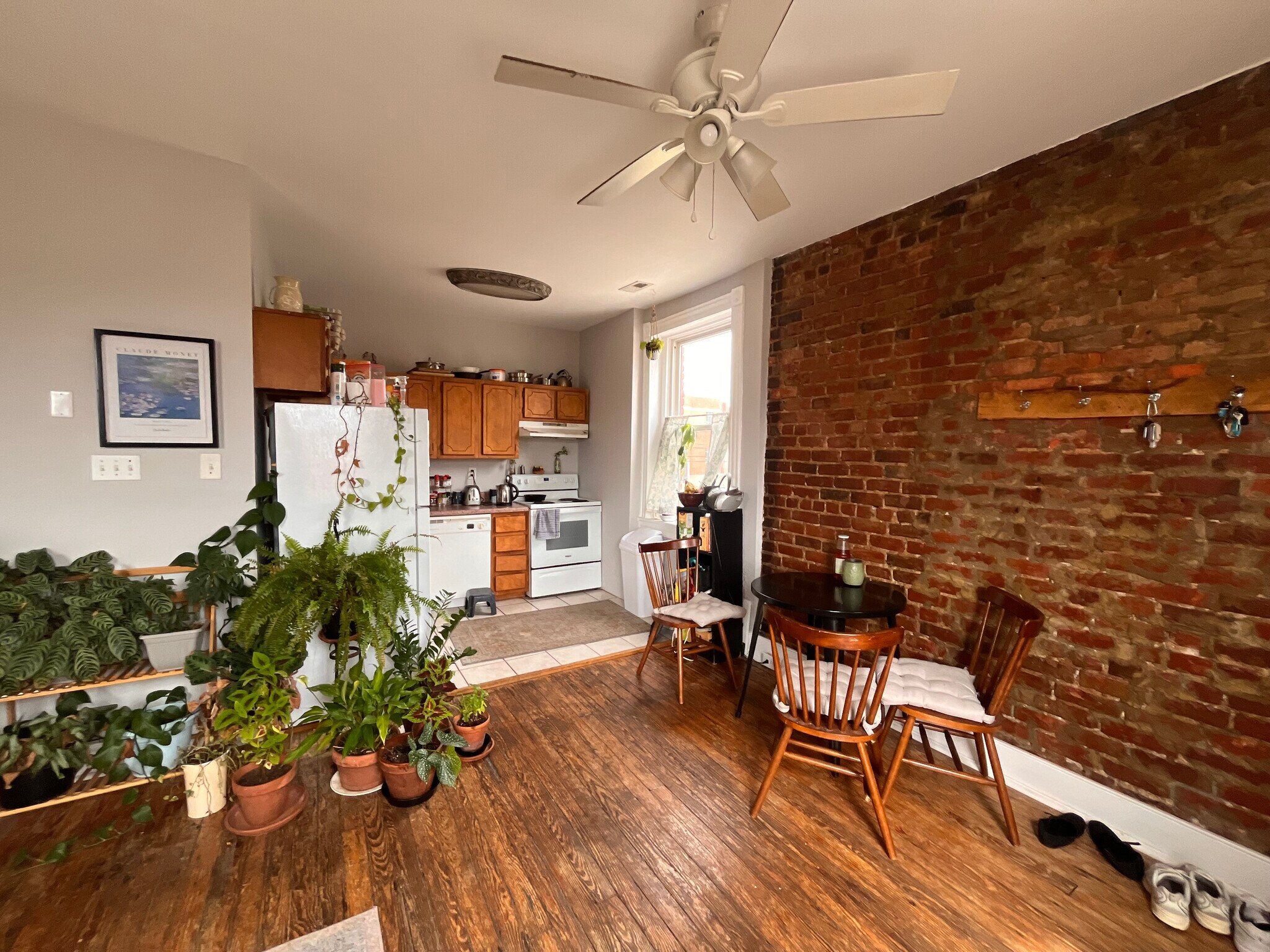 Building Photo - 1701 W Leigh St