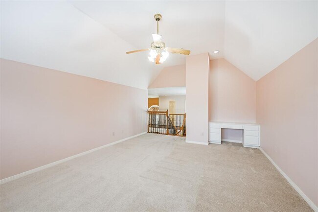 Building Photo - 4003 Bountiful Crest Ln
