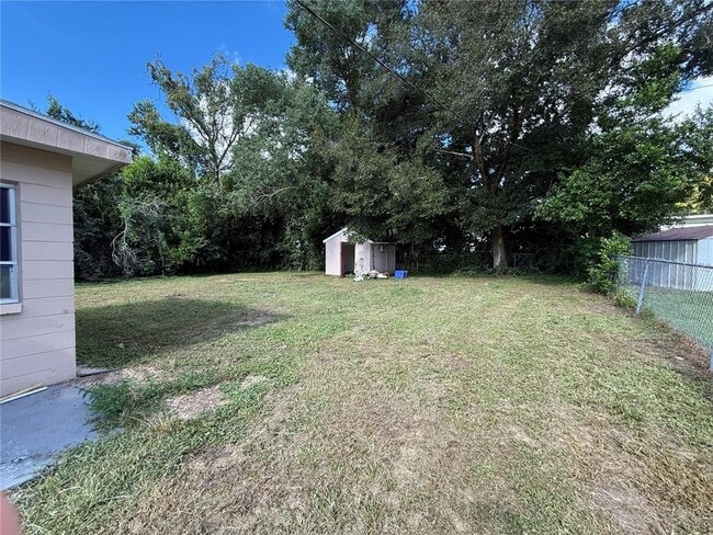 Building Photo - 22 N Lincoln Ave