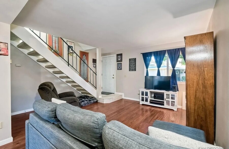 Living room & stairs - 2516 Wanek Rd