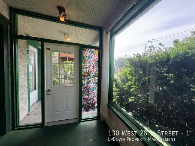 Building Photo - 130 W 28th St