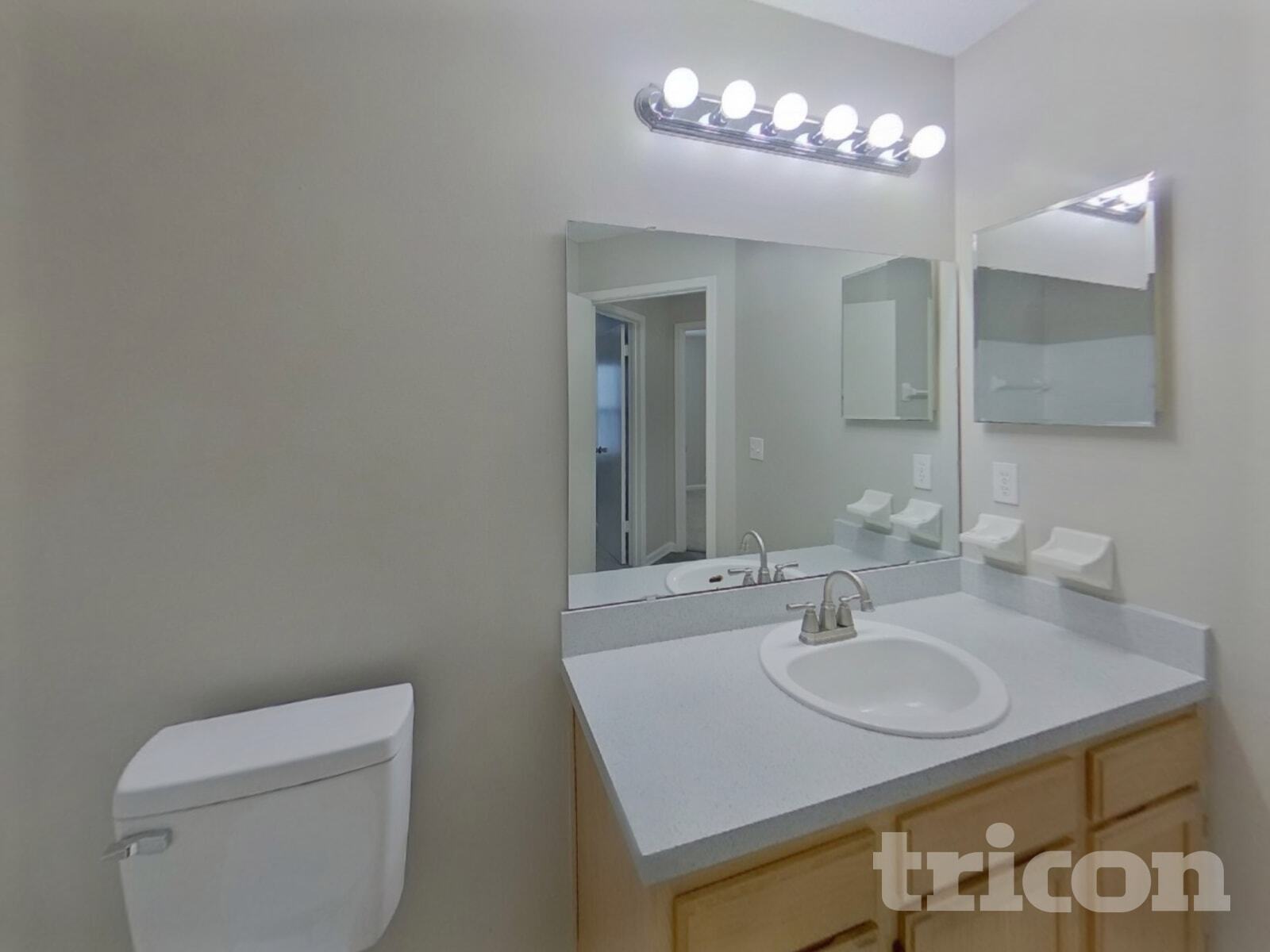 Building Photo - 3840 Tallcott Dr