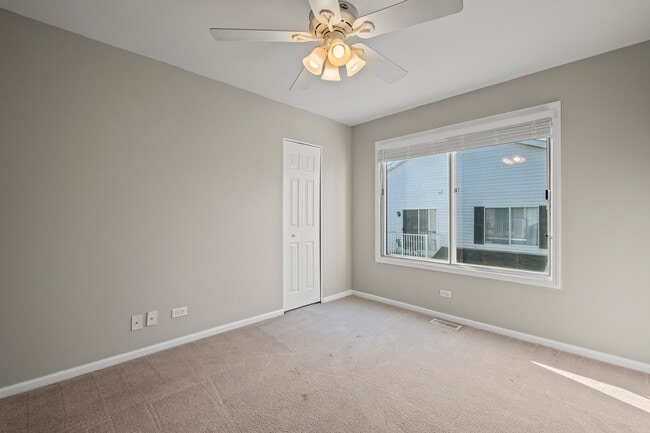 Building Photo - 7918 Knottingham Cir