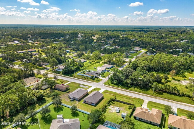 Building Photo - 2309 Jupiter Blvd SW