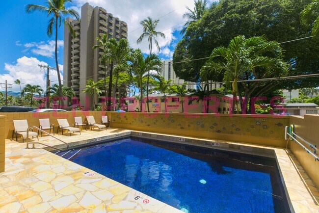 Building Photo - 250 ?Ohua Ave