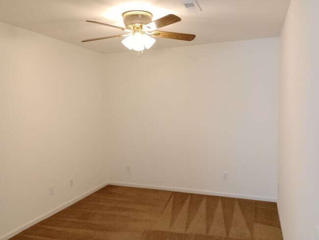 Building Photo - 1720-1722-1722 Juniper Dr