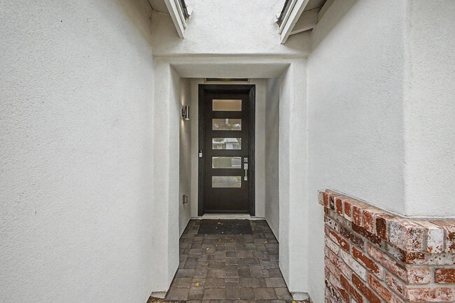 Building Photo - 3414 N 44th Pl