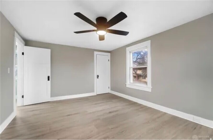 Building Photo - 2116 Moreland Ave