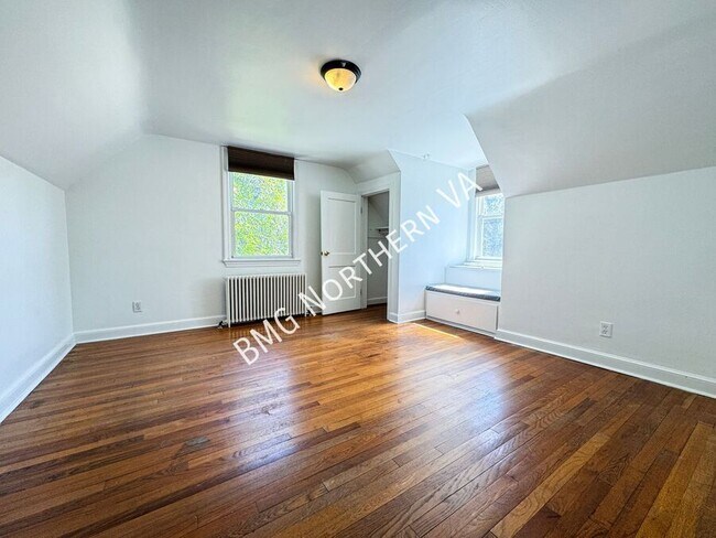 Building Photo - 6600 Braddock Rd