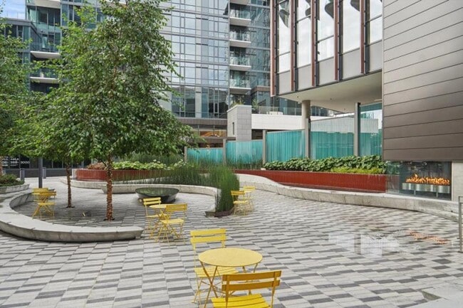 Building Photo - 1 bedroom in Bellevue WA 98004