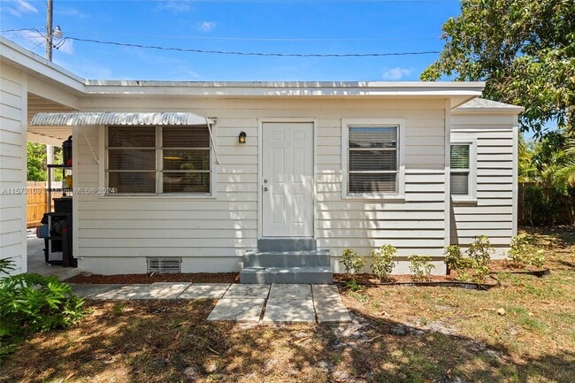 Building Photo - 637 37th St