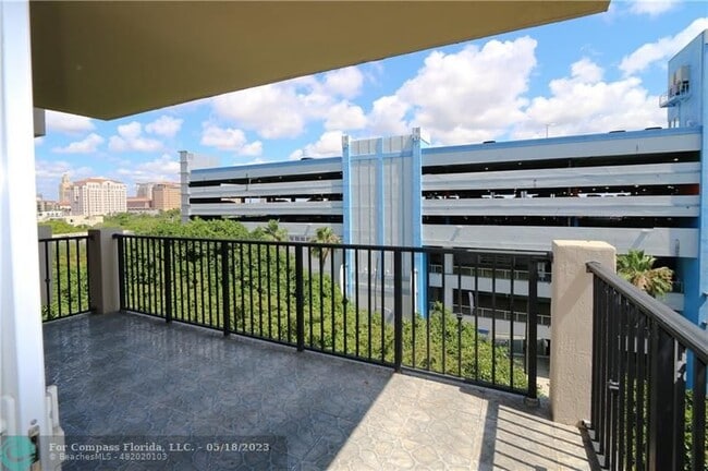 Building Photo - 3410 Coral Wy