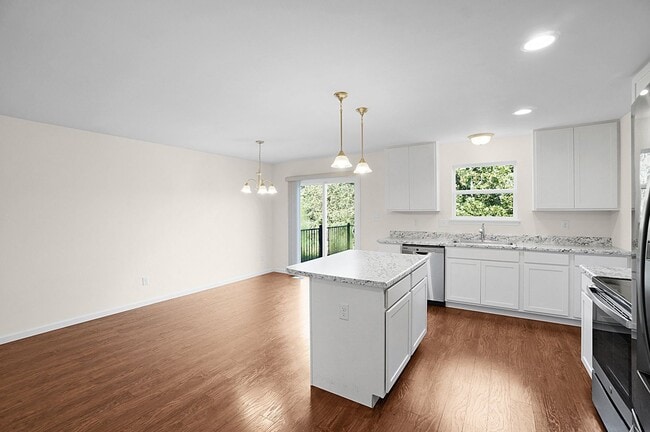 Building Photo - Coming Soon!!! Spacious and Modern 3-Bedro...